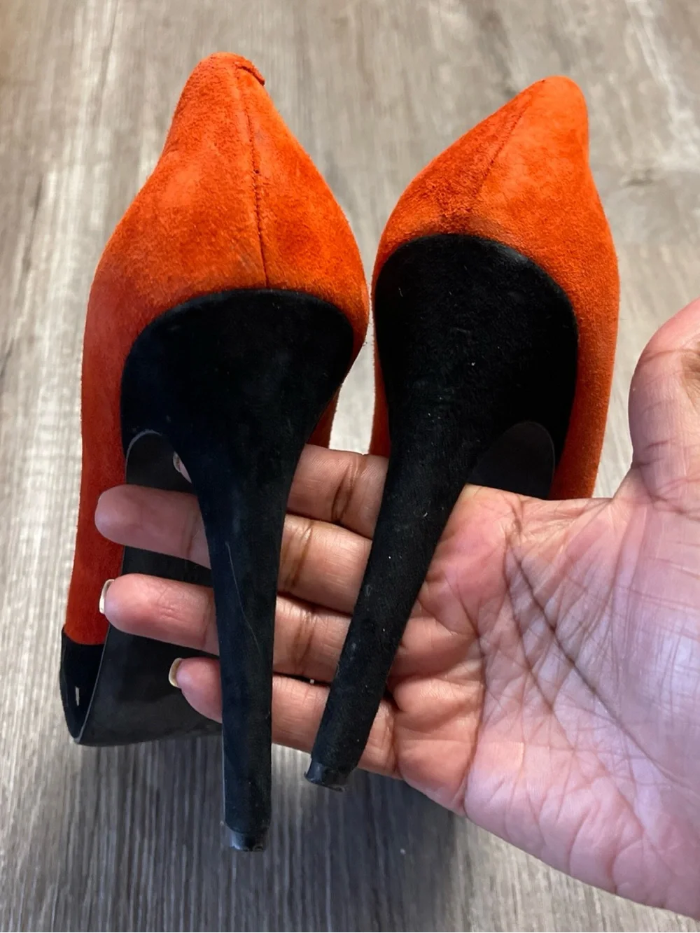 BCBGeneration Women Red Black Suede Leather High Heels Size 8.5 Mod Edgy